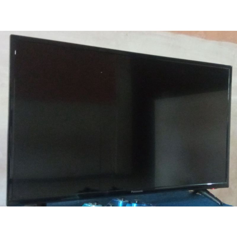 LED Panasonic 32 Inch TH-32D302G -PANEL LCD