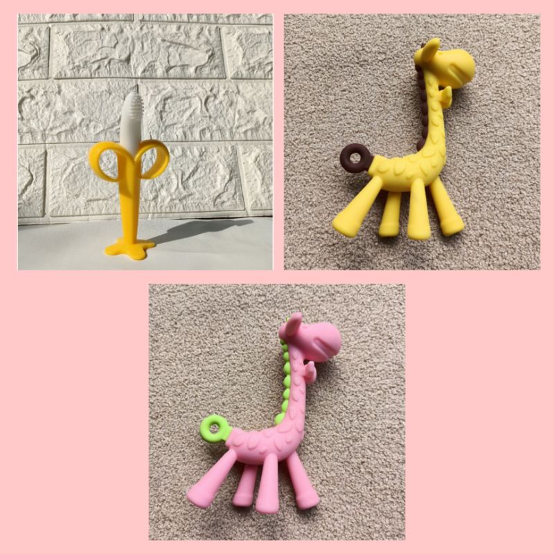 Teether Giraffe Jerapah Pisang mainan gigitan anak