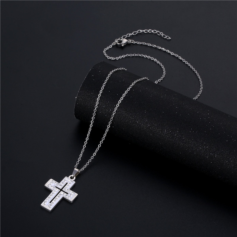 Ornamen Eropa dan Amerika tanah liat bingkai berlian kalung hip hop Christian stainless steel kalung