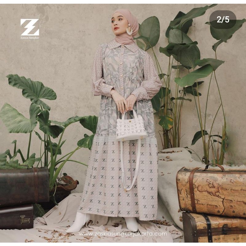 LAVELLA DRESS PINK XL ZASKIA SUNGKAR