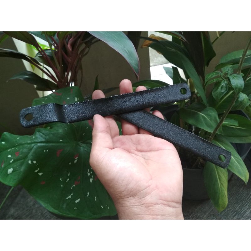 breket knalpot matic Honda beat Scoopy vario110