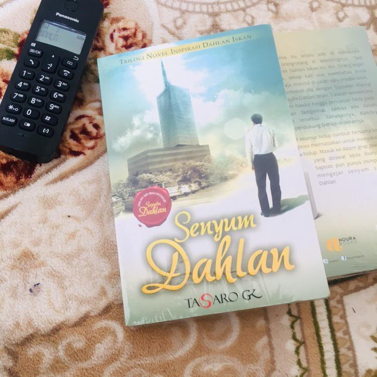 Senyum Dahlan: Trilogi Novel Inspirasi Dahlan Iskan