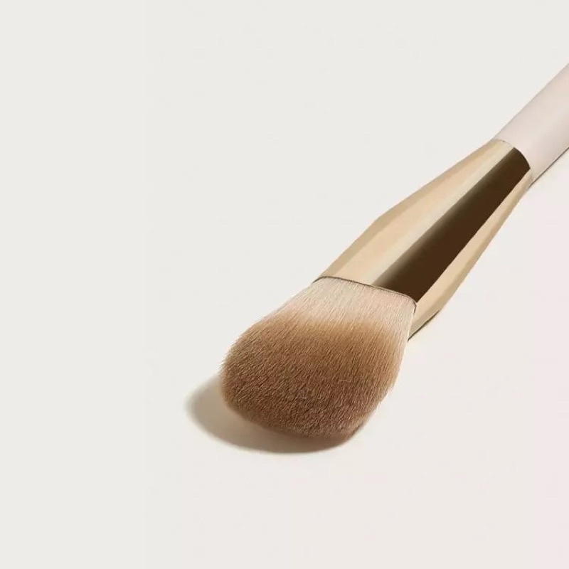 PREMIUM HIGH QUALITY - Foundation Makeup Brush Oblique Head Liquid Foundation Concealer Cosmetic Blending Brushes Face Contour Beauty Tool [ A355 ]