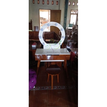 MEJA RIAS TOLET MINIMALIS KAYU JATI