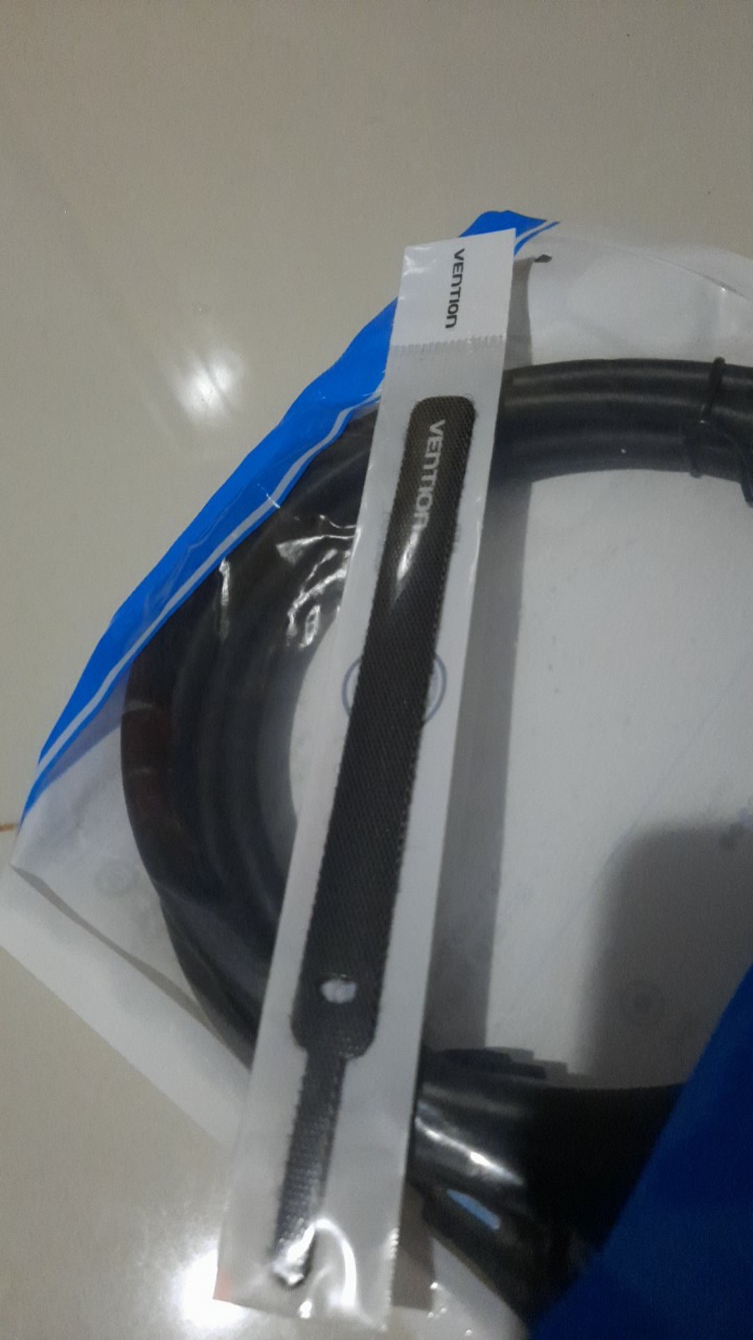 Vention Tape Nilon Organizer Kabel Dengan Perekat