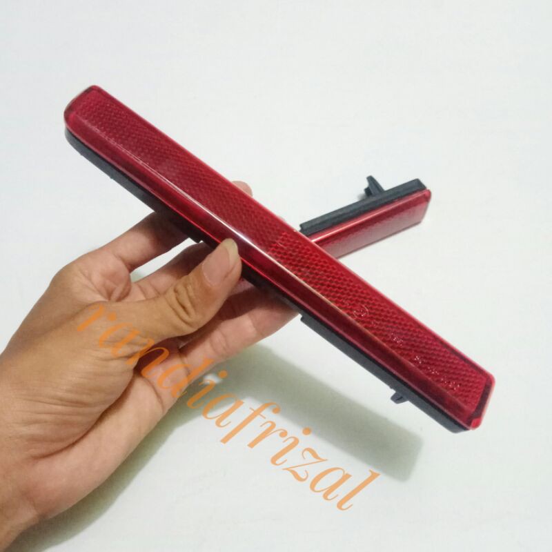 Reflektor Bumper Bemper Belakang Toyota Agya Daihatsu Ayla