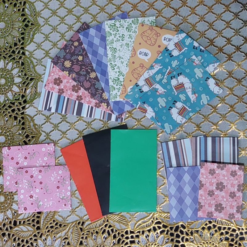 

Amplop Warna dan motif