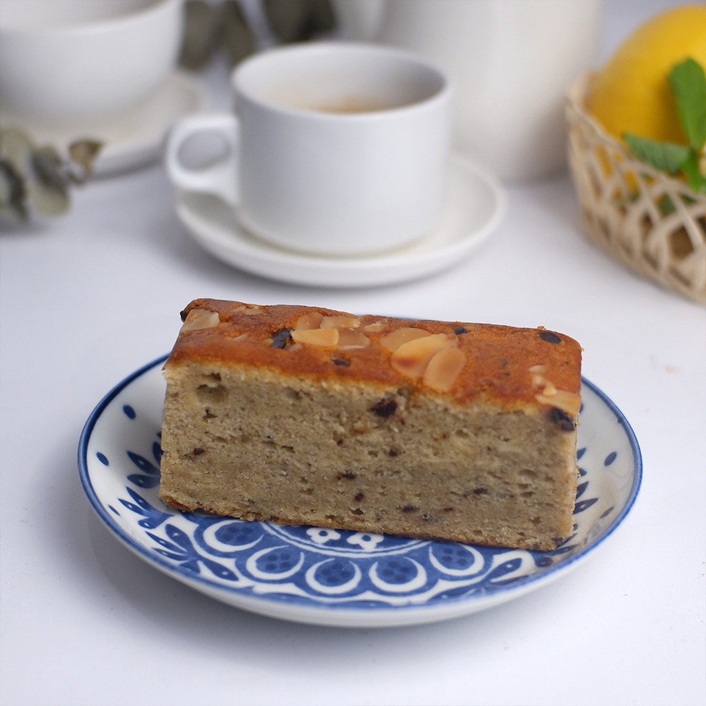 

Banana Cake Slice