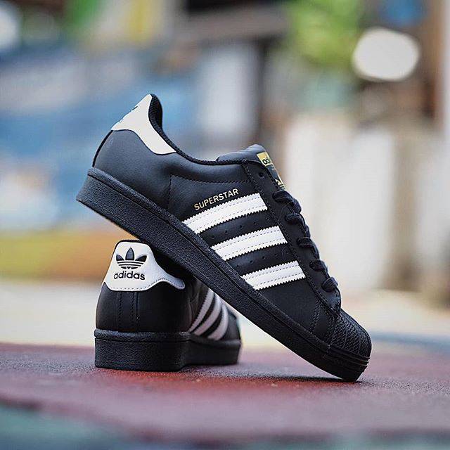 adidas superstar foundation black white