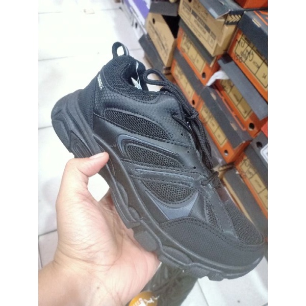 sepatu sekolah hitam polos tali merek comex bahan ringan size 34-36