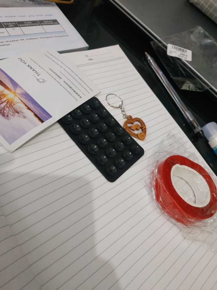 Mobile Phone Wall-mounted Square Self-adhesive Sucker Silicone Suction Cups In The Car Home Storage Rack