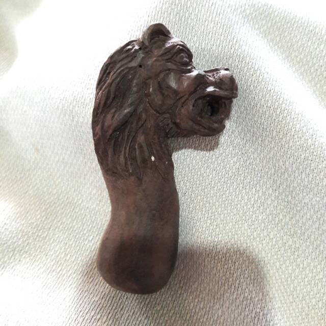 Deder keris  ukir singa  kayu galih asem