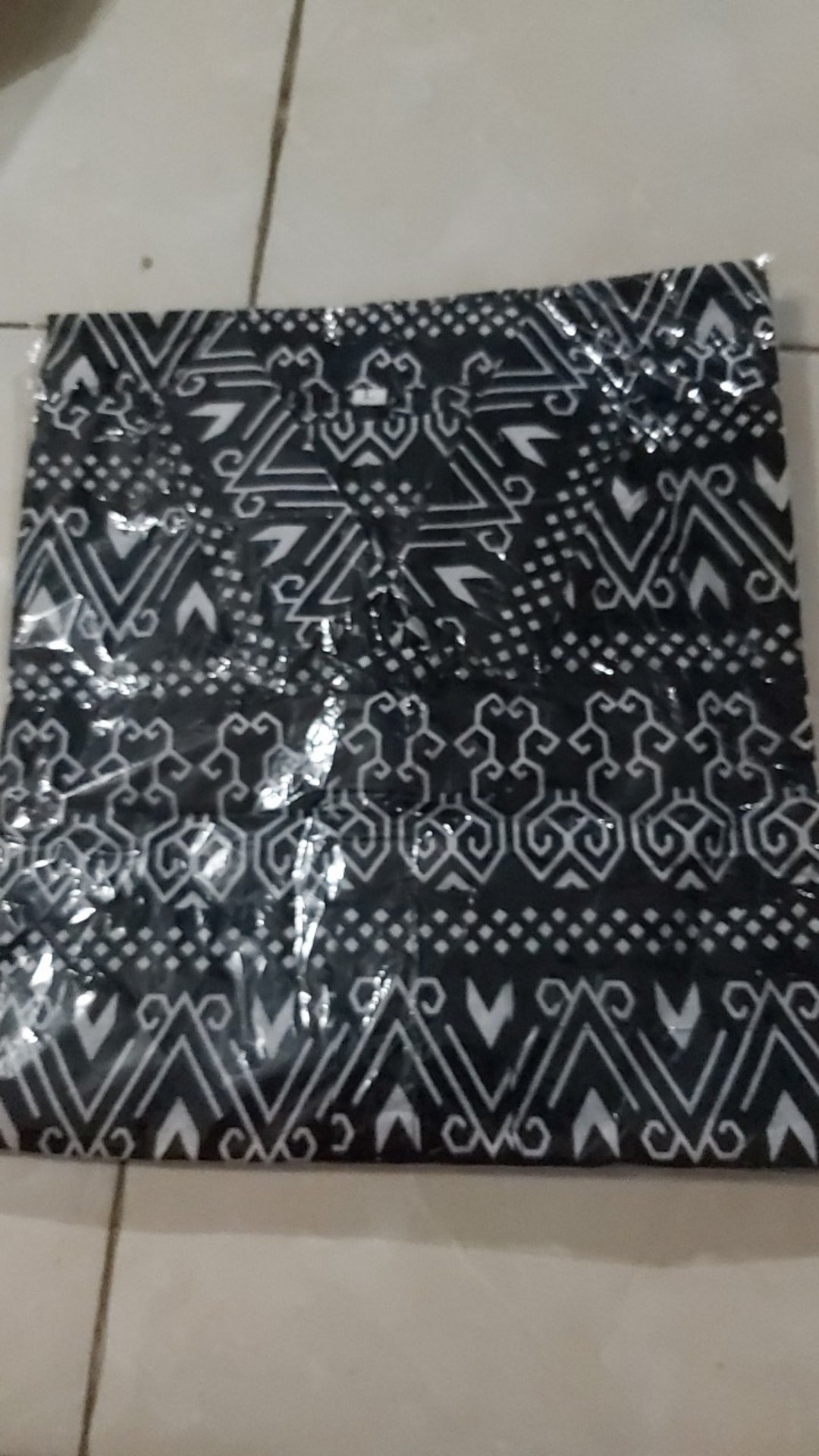 Sadana - Couple Atasan Ayah Anak Ibu Batik Monocrom Semut Sarimbit Seragam Keluarga