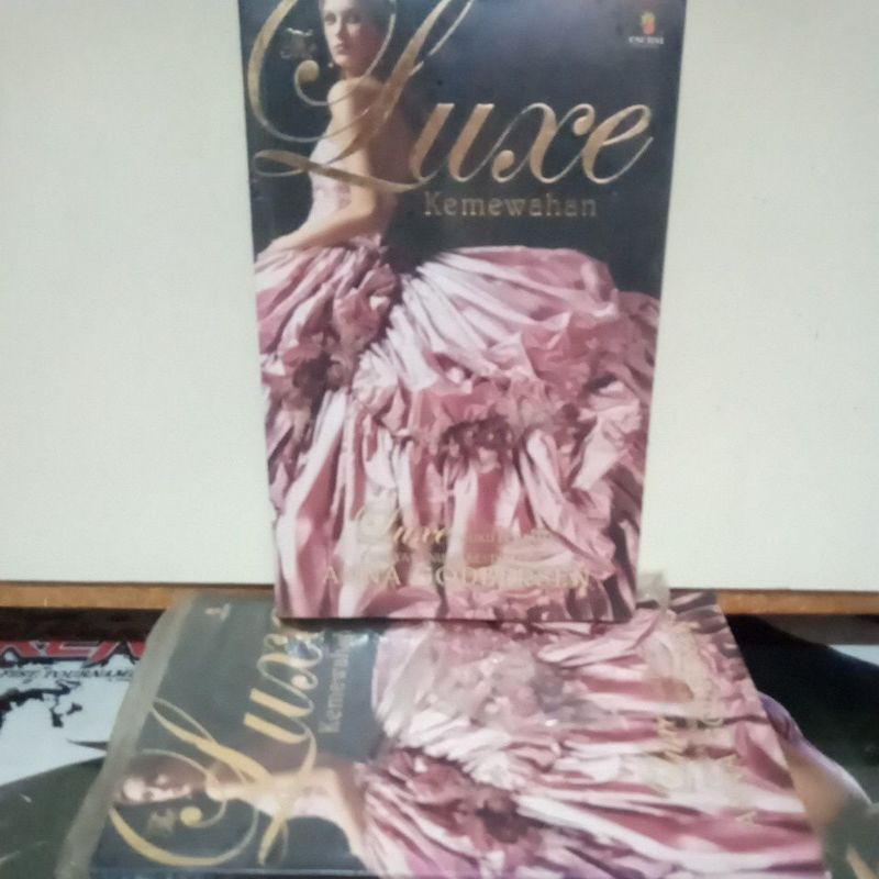 Novel Fiksi Romansa -  Luxe " Kemewahan " ( Buku Pertama )