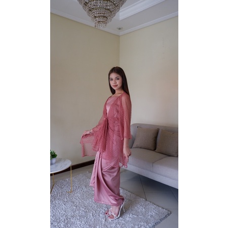 Arunika Set by NAMELIS -  READY SUDAH SATU SET Outfit Baju Pesta Bahan Satin Tile Dot untuk Kondangan Pesta Wisuda Graduation Lamaran Seserahan