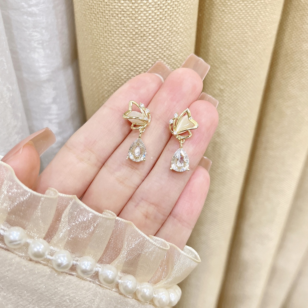 Anting S925 Silver Needle Bentuk Butterfly Love Water Drop Aksen Zircon Opal Untuk Perempuan