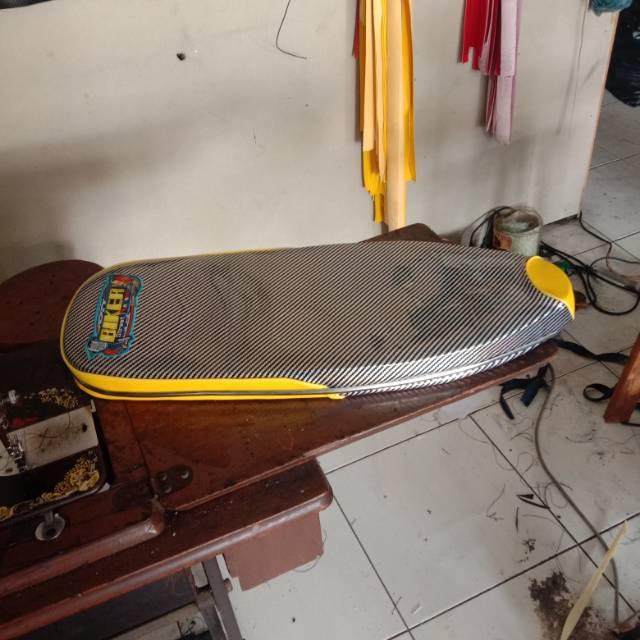 Jok slim c70 variasi kulit karbon keflar