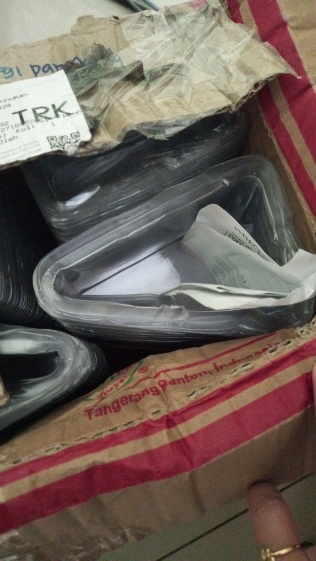 Kotak Kue Mika Slice Cake Segitiga Isi 100 Set Atas Bawah