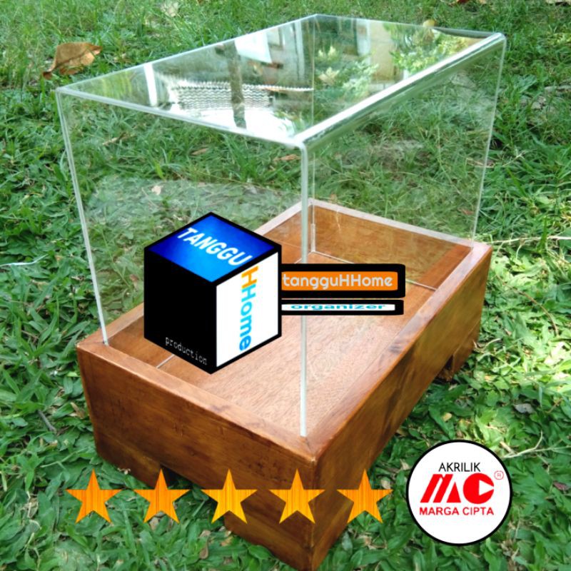 Kotak hantaran atau kotak seserahan akrilik dengan tray atau alas kayu rustic