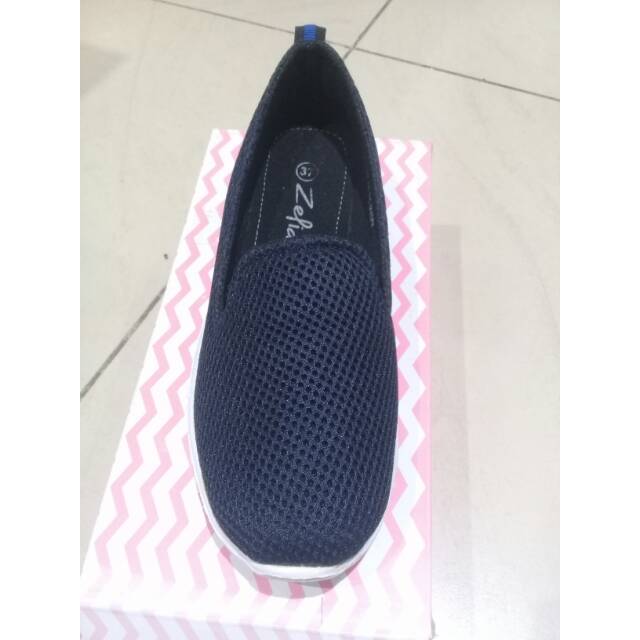 Sepatu casual zelia perempuan