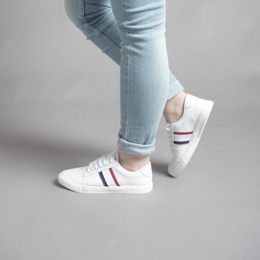 Miles & Co - Sepatu Putih Wanita Cewek Casual Sneakers - Echo series Saxteer