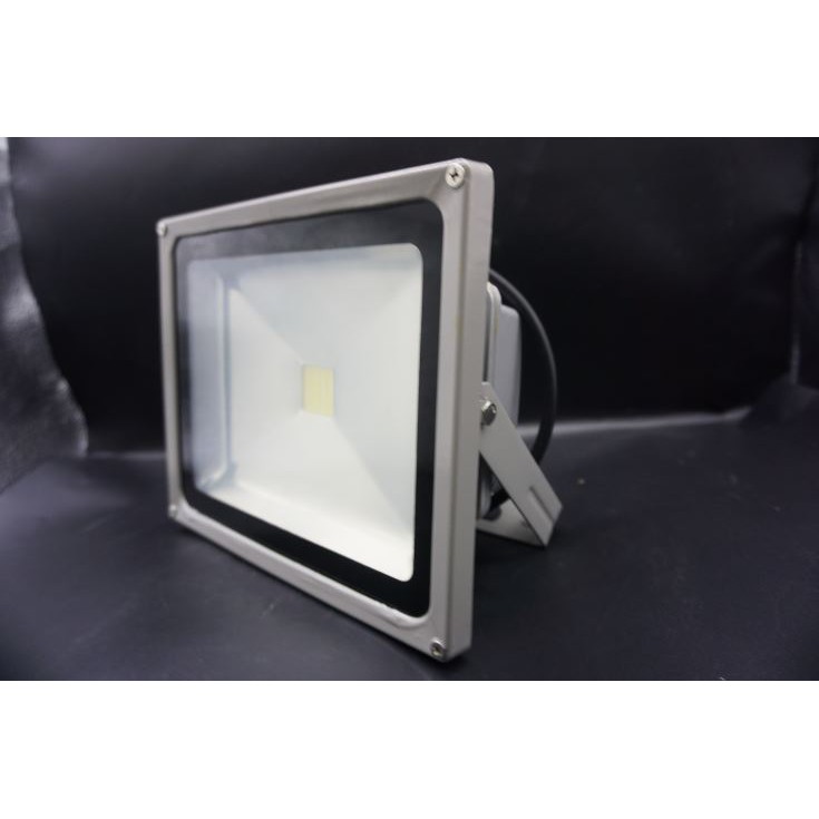 Lampu Kap Halogen LED White Silver Super LED Fixture