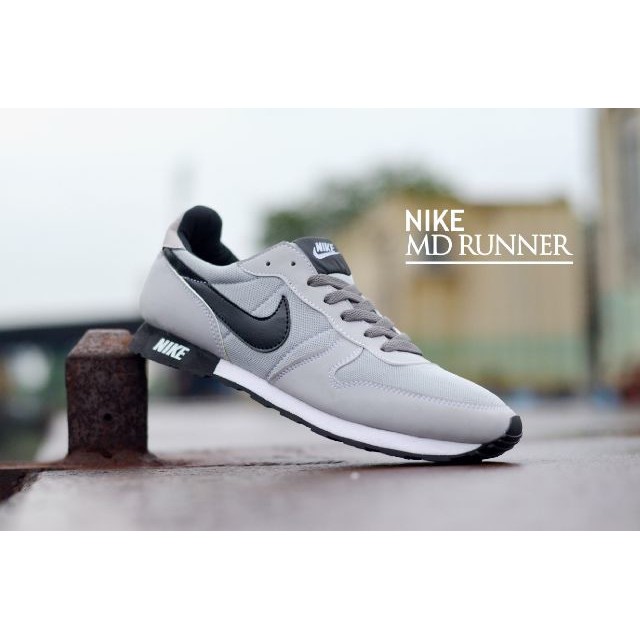 sepatu nike md runner