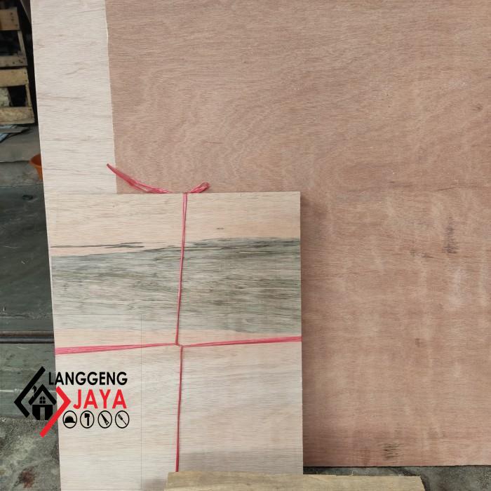 Triplek Multiplek tebal 12mm ukuran sesuai pesanan