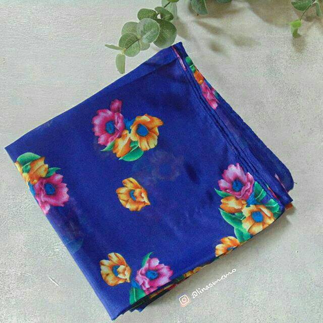 Hijab Segiempat Adabia