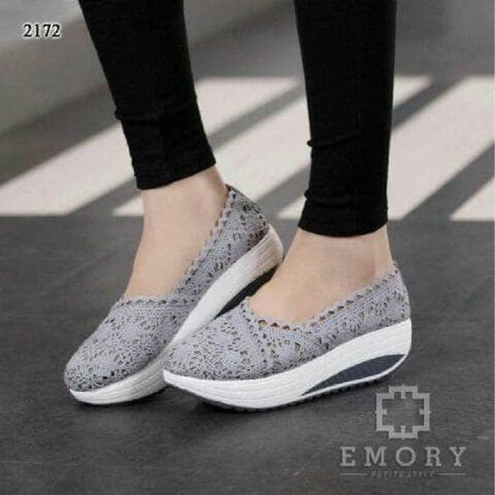 SEPATU SLIP ON BRUKAT EMORY WANITA / CEWEK / PEREMPUAN FASHION KOREA MURAH