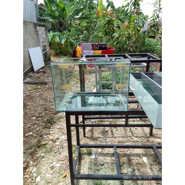AQUARIUM KACA 70X40X40 KACA DASAR 8MM SAMPING 5MM