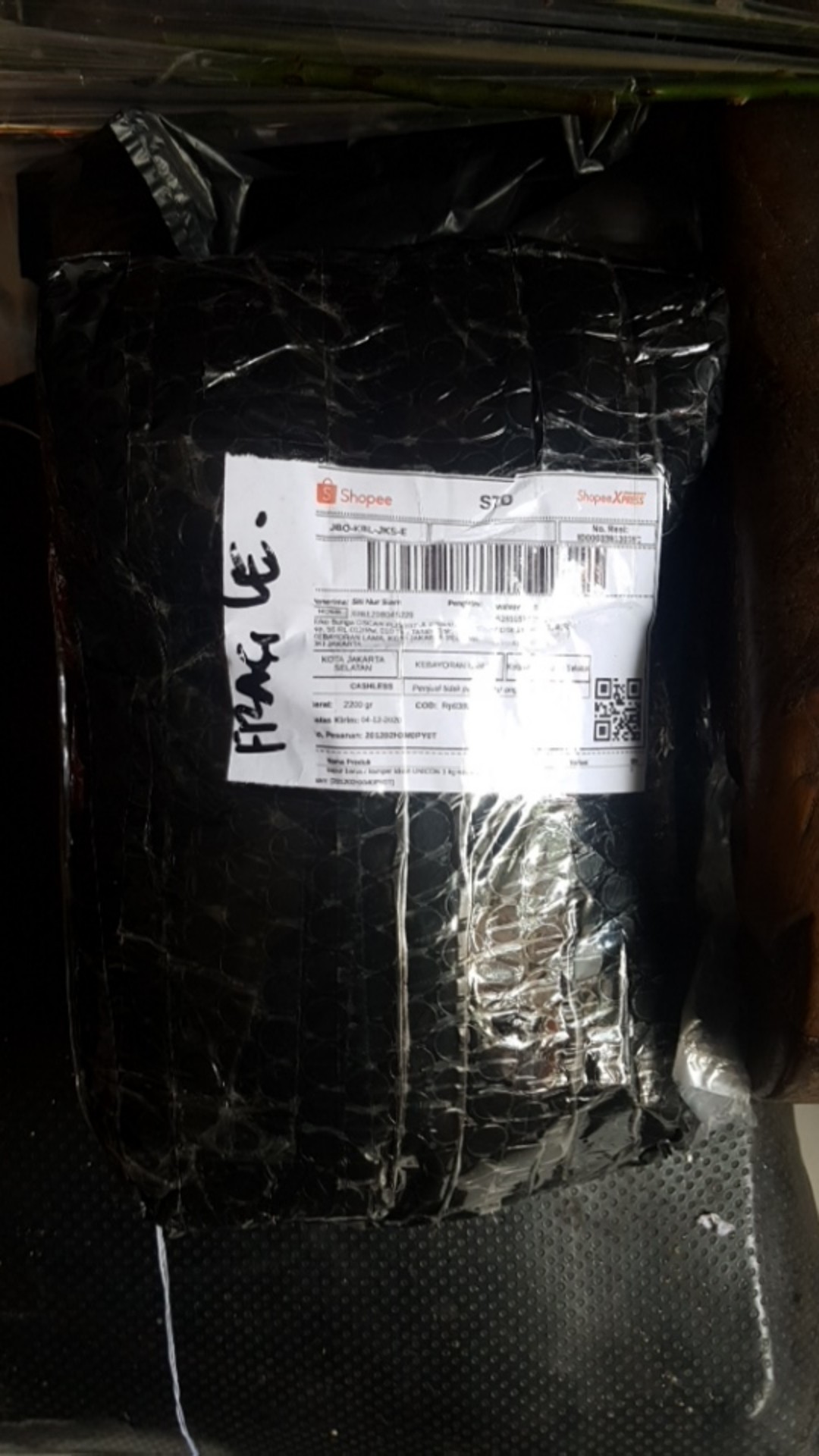 Kapur Barus / Kamper Kiloan Unicon 1 Kg Warna Putih