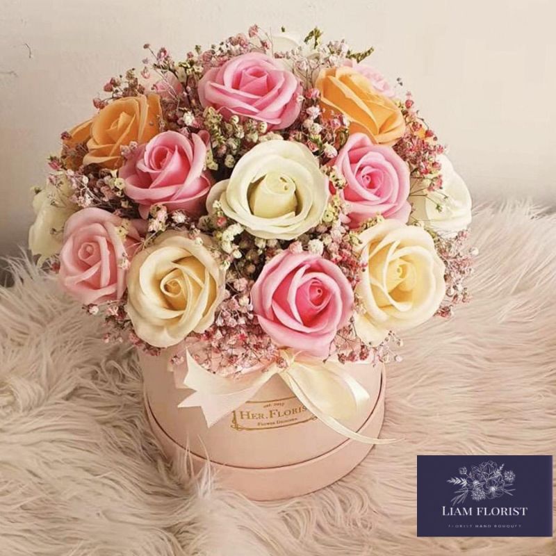 BLOOM BOX BUNGA/MEDIUM BOX BUNGA MAWAR/RANGKAIAN BUNGA BOX/KADO WISUDA/BUKET ANNIVERSARY ULANG TAHUN