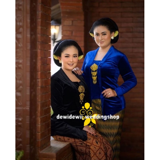 Kebaya Bludru Kutubaru - Warna Hitam/ BireL