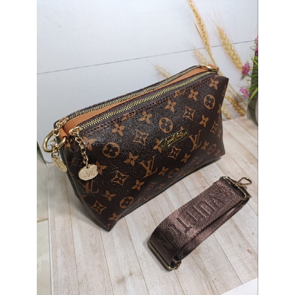 Selempang Kardashin Ruang 2 / Tas Selempang Wanita Bisa COD