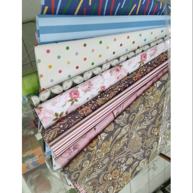 KERTAS KADO BESAR UNTUK BUNGKUS KADO