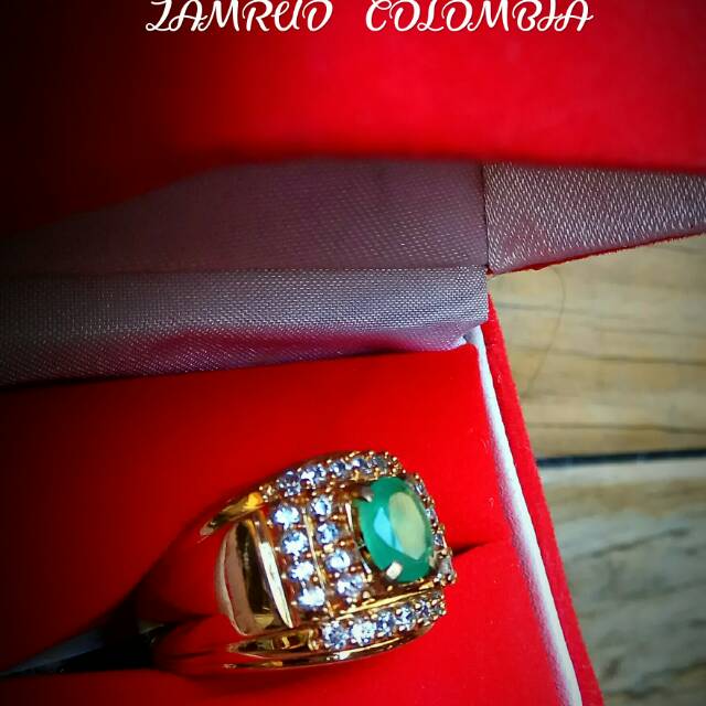 Zamrud  Colombia Natural