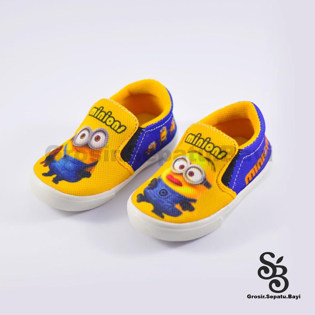 sepatu anak laki-laki karakter minion murah