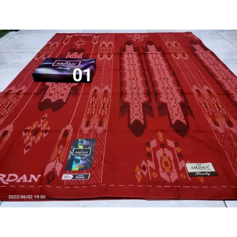 Sarung Tenun Ardan Family Gold / Sarung Pria Dewasa Motif Arjuna Bromo Semeru By Ketjubung