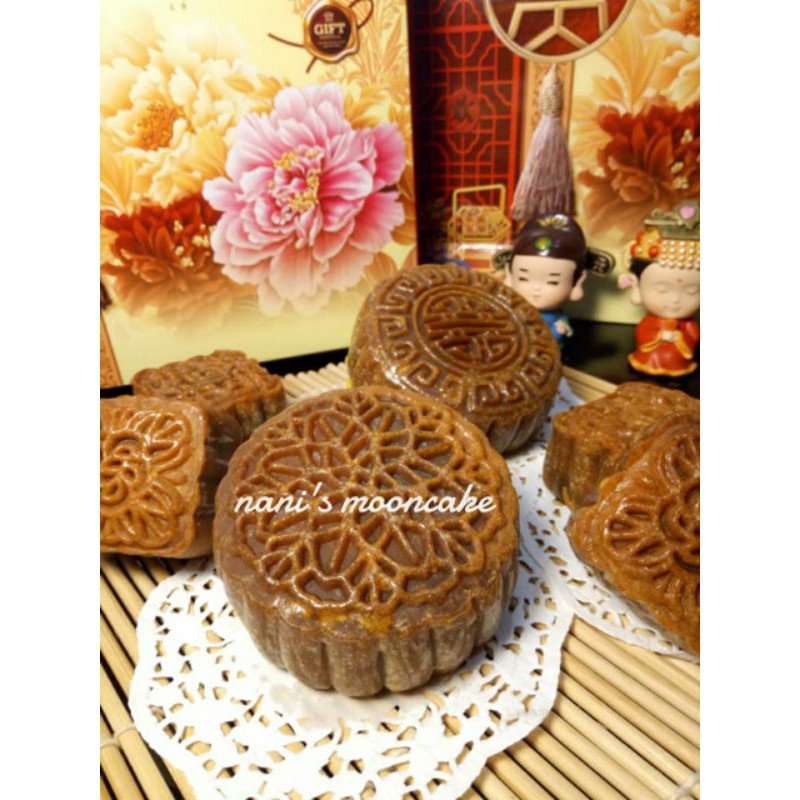 

Mooncake Kue Bulan Tradisional Yuebing Telor Asin Spesial Hampers Murah