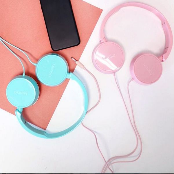 Unduh 88 Gambar Earphone Lucu  