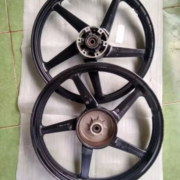 Velg racing vixion old