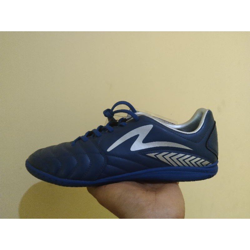Sepatu Futsal Specs Azteca IN Original