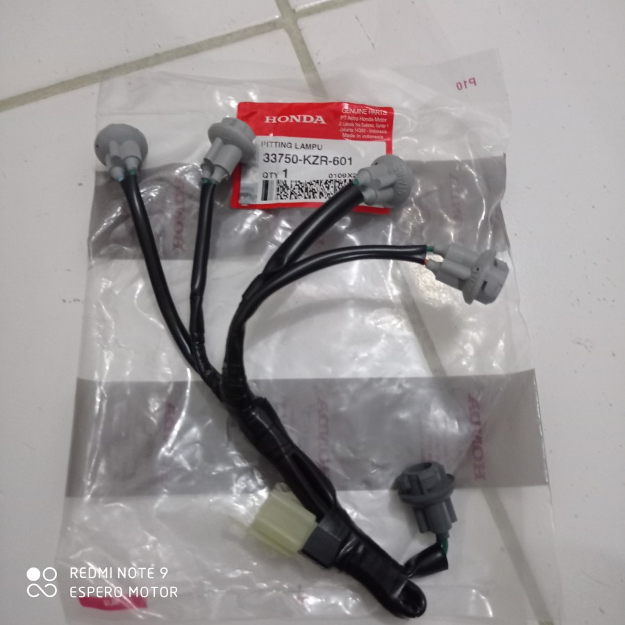 Socket Cop Pitting Lampu Belakang Vario125 Vario150 Vario 125 150 Old LED 33750-KZR-601