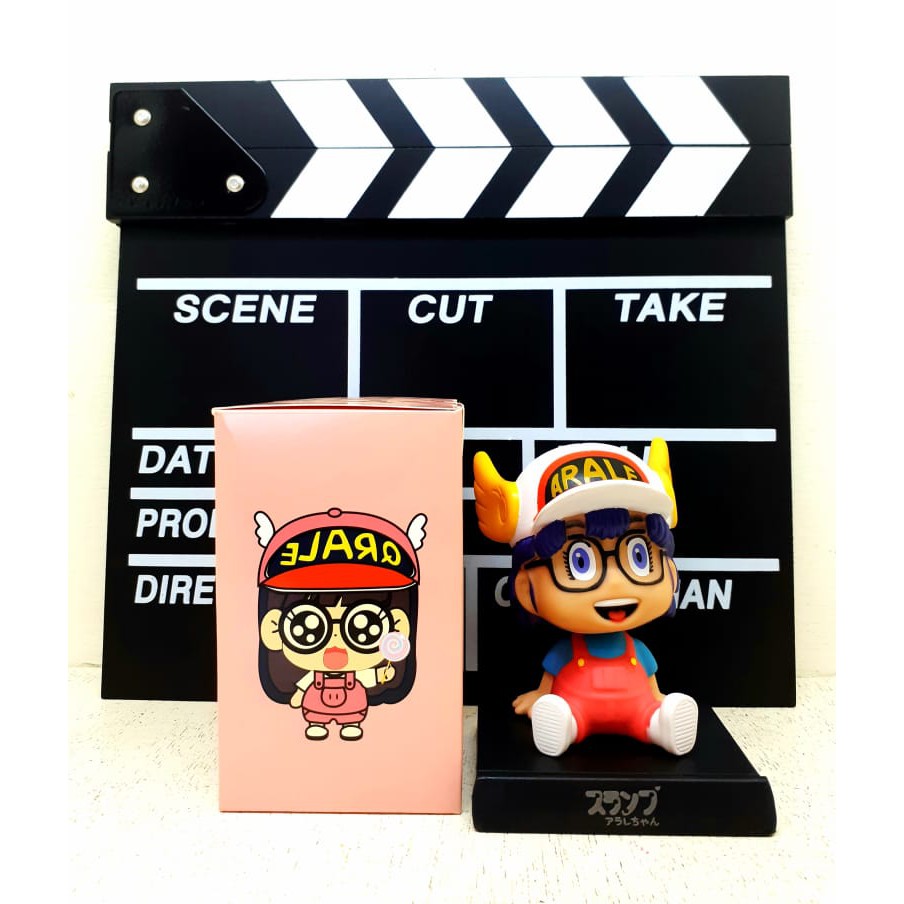 Pajangan Dashboard Mobil Figure Arale Bobble head Kepala goyang