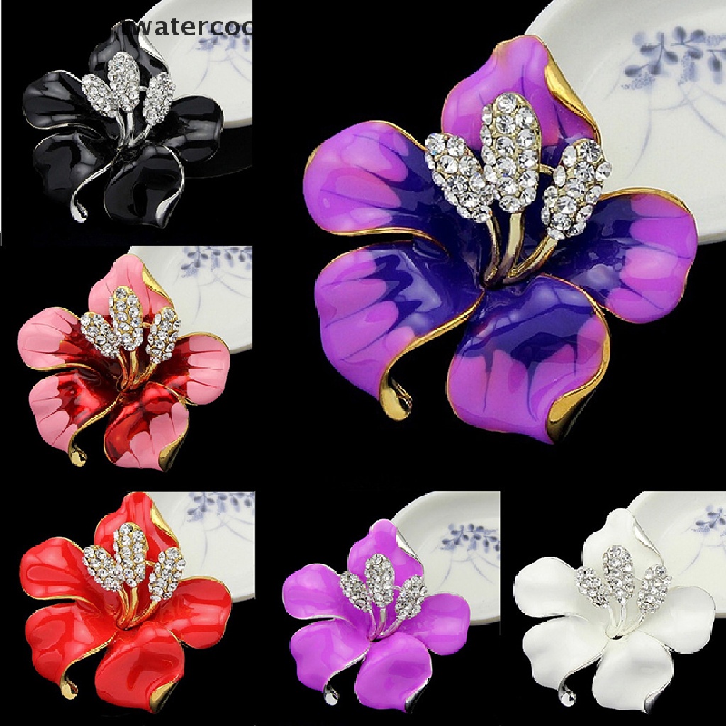 Bros Pin Enamel Bentuk Bunga Lily Aksen Kristal Berlian Imitasi Untuk Wanita