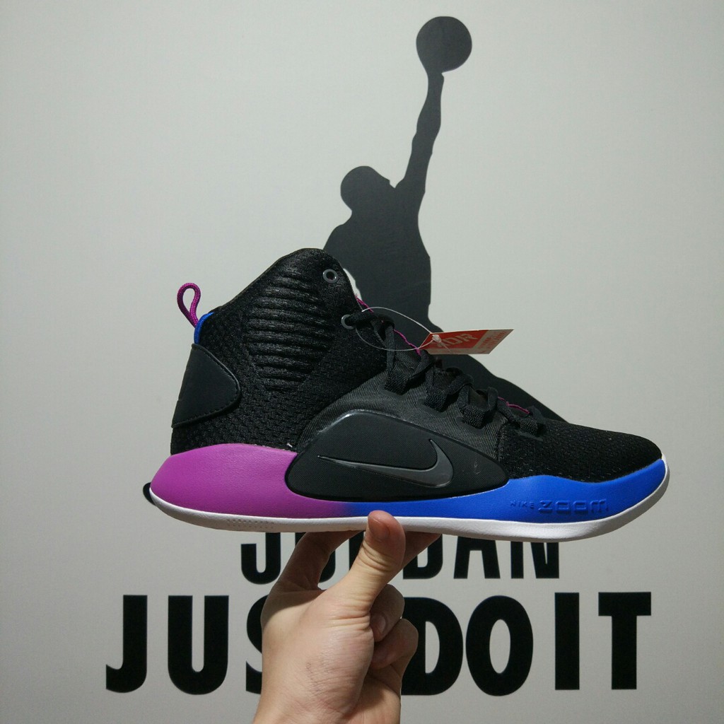 sepatu basket hyperdunk
