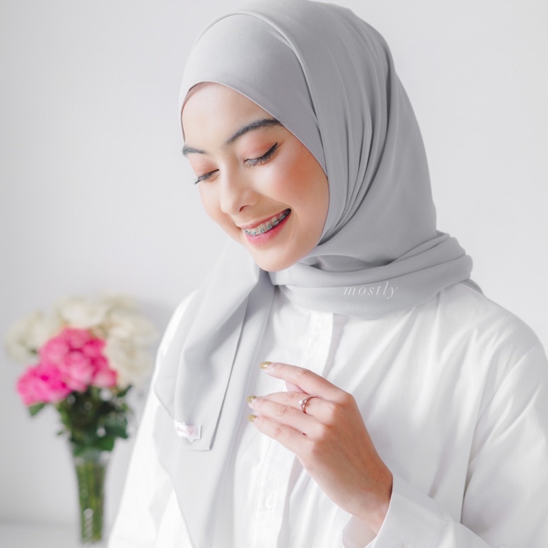 Itsmostly - Qyura Shawl-Grey