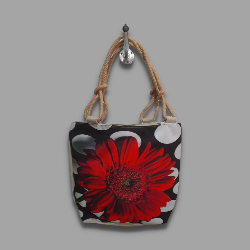 TAS WANITA CANTIK KEKINIAN