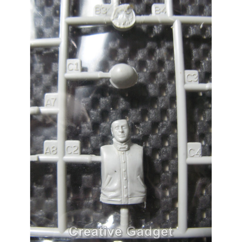 ✅ WW2 USN LCM Crew ( US Navy ) D-Day Normandy 1944 Landing Craft Mechanized - Model Kit Trumpeter 1/